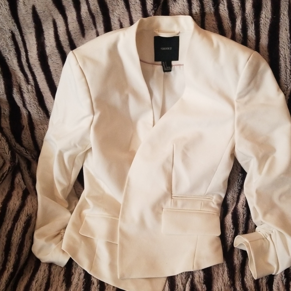 Cream dress jacket - Picture 2 of 6